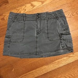 American Eagle mini skirt army green size 12